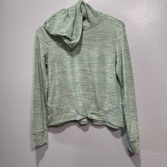 Lot Of 2 Old Navy T-Shirt Top Hoodie Long Sleeve Green Mustard Girls XL (14) - Picture 6 of 9